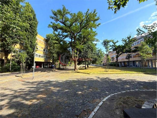 Appartamento in affitto di 100 m² in Piazza Jan Palach