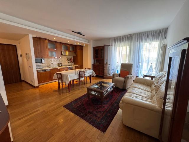 Appartamento in affitto di 100 m² in Piazzetta Giovanelli
