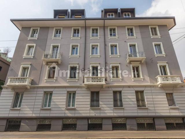 Appartamento in affitto di 101 m² in Via Archimede, 14
