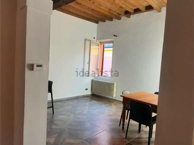 Appartamento in affitto di 101 m² in Via Francesco Selmi