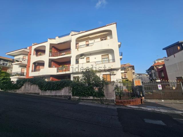 Appartamento in affitto di 101 m² in Via Mollica