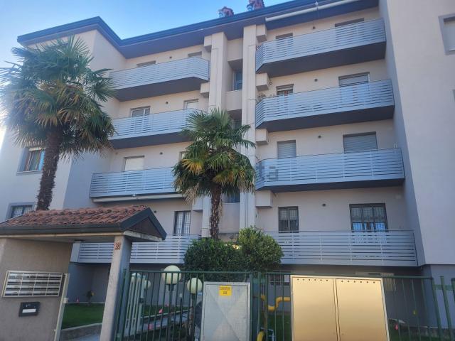 Appartamento in affitto di 101 m² in Via Nazario Sauro