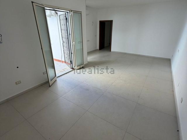 Appartamento in affitto di 101 m² in Via Ricasoli, 16