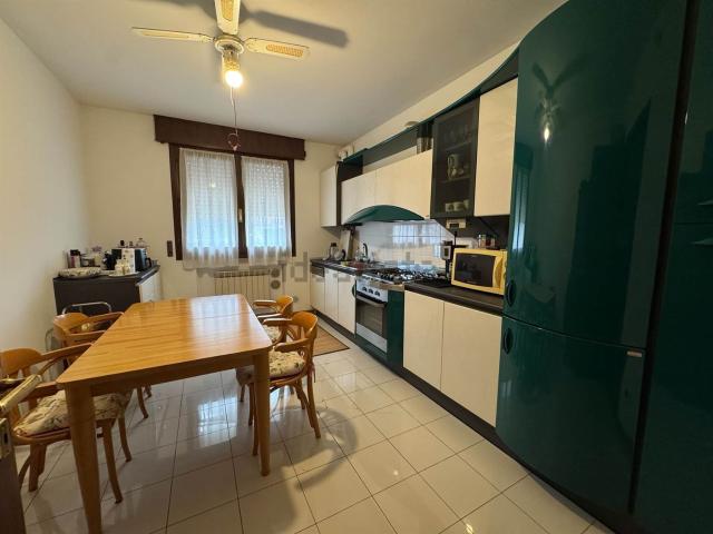 Appartamento in affitto di 102 m²