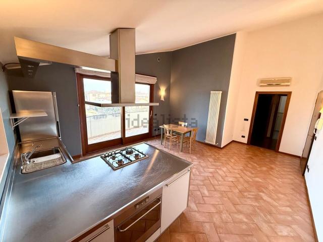 Appartamento in affitto di 102 m²