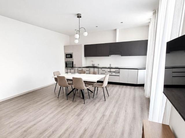 Appartamento in affitto di 102 m²