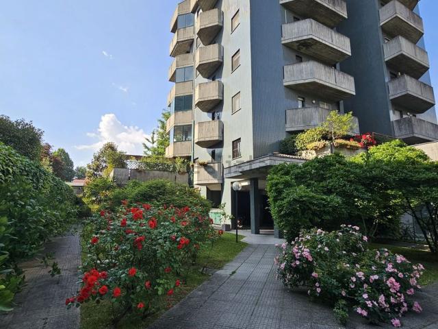 Appartamento in affitto di 102 m² in Via Antonio Cesari, 5