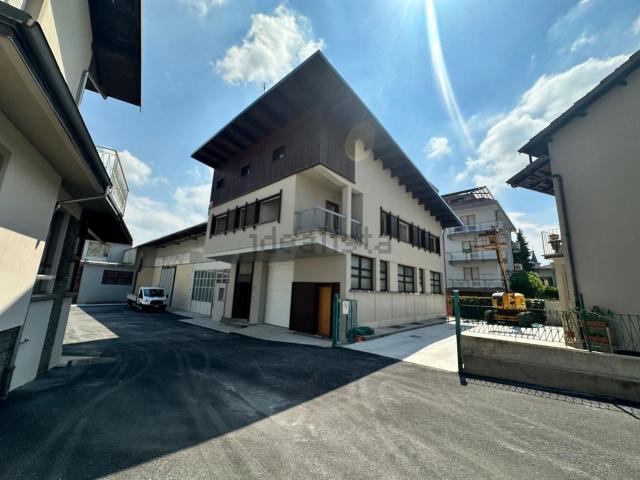 Appartamento in affitto di 102 m² in Via Boves, 23