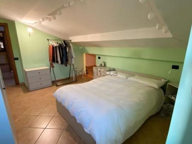 Appartamento in affitto di 102 m² in Via Pachino