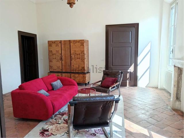 Appartamento in affitto di 103 m²