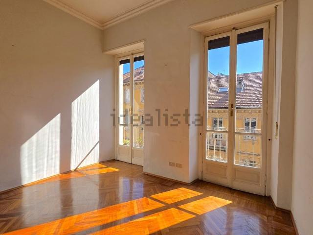 Appartamento in affitto di 103 m² in Via Cristoforo Colombo, 2