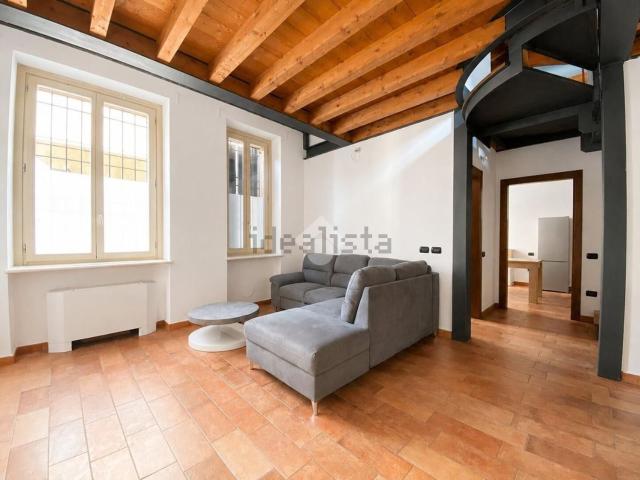 Appartamento in affitto di 103 m² in Via Giuseppe Carcassola, 13
