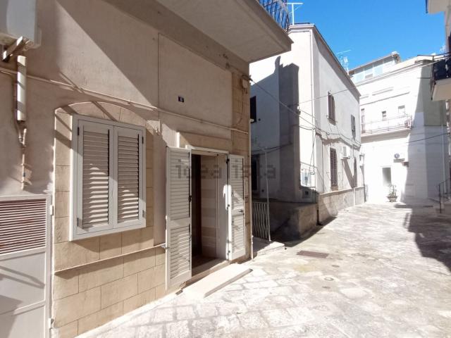 Appartamento in affitto di 103 m² in Via Metastasio, 6