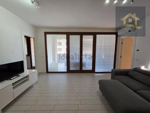 Appartamento in affitto di 103 m² in Via Nino Manfredi