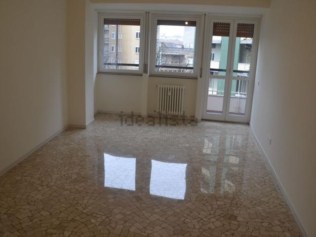 Appartamento in affitto di 103 m² in Via Privata Francesco Koristka, 15