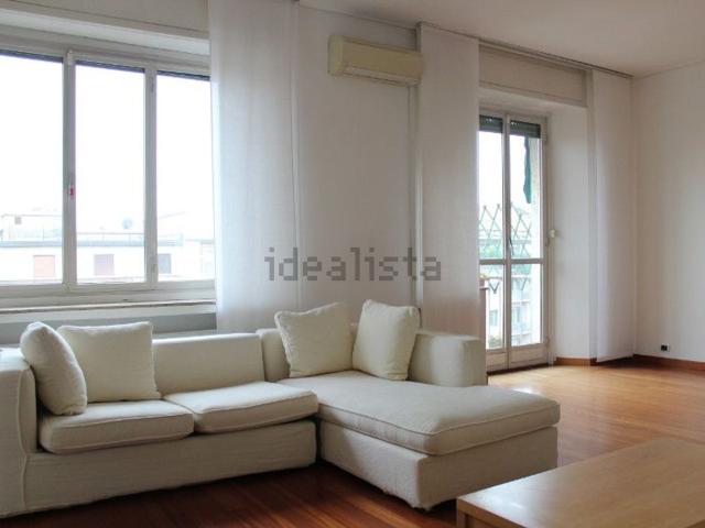Appartamento in affitto di 103 m² in Viale Beatrice d&apos Este, 45