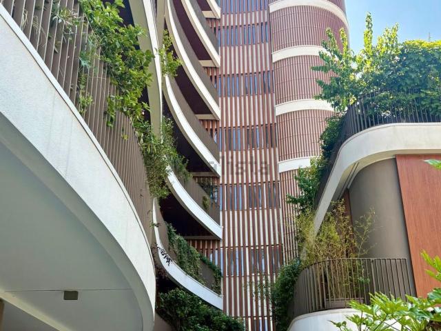 Appartamento in affitto di 104 m² in Via Alserio, 10