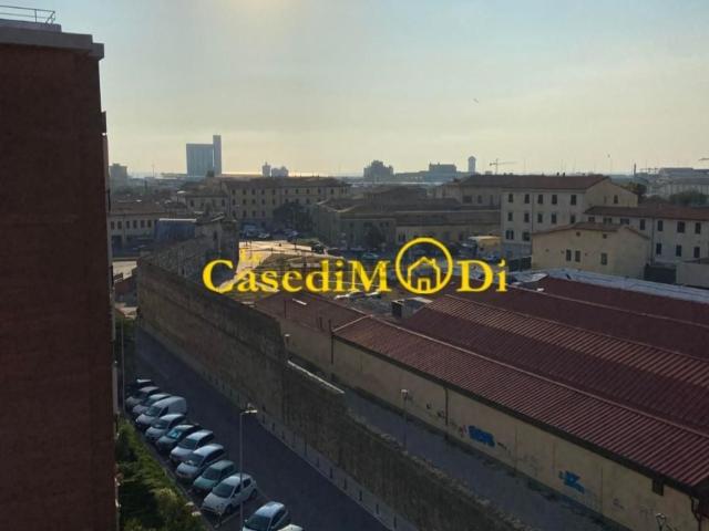 Appartamento in affitto di 104 m² in Via della Bastia, 57122