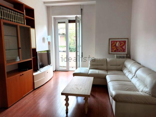 Appartamento in affitto di 104 m² in Viale Angelo Filippetti, 33