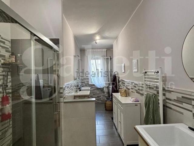 Appartamento in affitto di 104 m² in Viale Lazio, 32