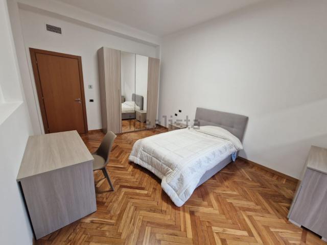 Appartamento in affitto di 104 m² in Piazza Piero Gobetti, 19
