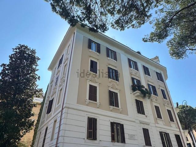 Appartamento in affitto di 104 m² in Piazza Trento