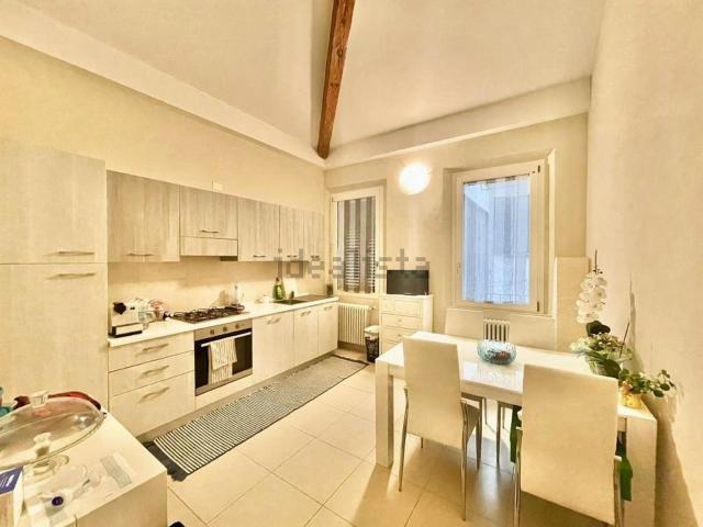 Appartamento in affitto di 105 m²