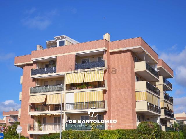 Appartamento in affitto di 105 m² in Via Attica
