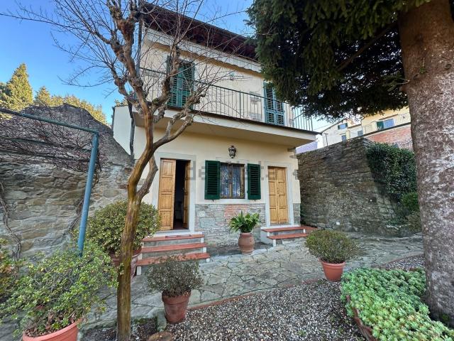 Appartamento in affitto di 105 m² in Via del Bargellino