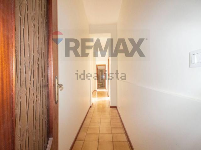 Appartamento in affitto di 105 m² in Via della Felce, 15