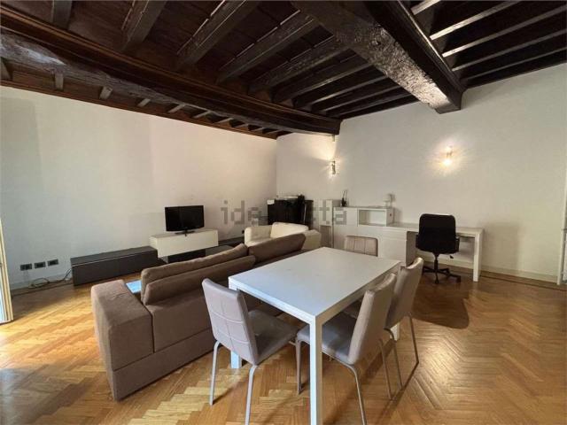 Appartamento in affitto di 105 m² in Via Felice Cavallotti, 15