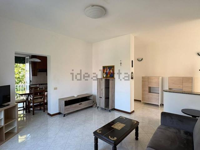 Appartamento in affitto di 105 m² in Via Italia, 82