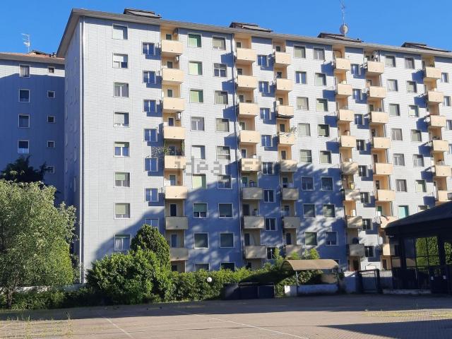 Appartamento in affitto di 105 m² in Via Lodovico Il Moro, 105