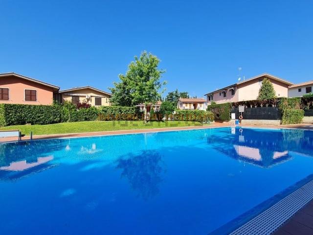 Appartamento in affitto di 105 m² in Via Montesin, 38