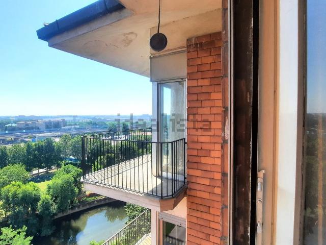 Appartamento in affitto di 105 m² in Via Passo Rolle, 21
