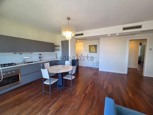 Appartamento in affitto di 105 m² in Via Rosso di San Secondo