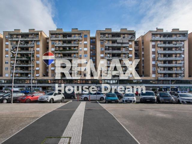 Appartamento in affitto di 105 m² in Viale Antonio Ciamarra, 262