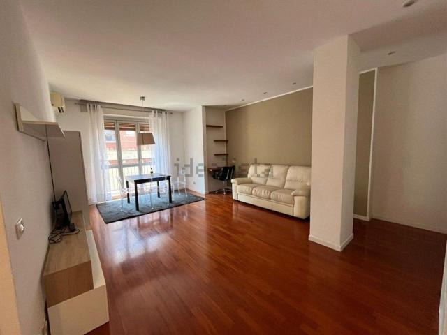 Appartamento in affitto di 105 m² in Viale Daniele Ranzoni, 17