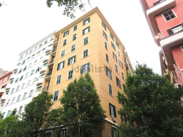 Appartamento in affitto di 105 m² in Circonvallazione Clodia