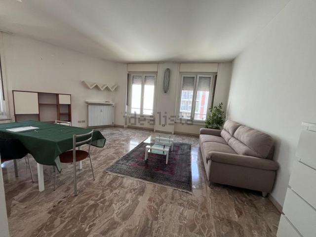 Appartamento in affitto di 105 m² in Piazza Firenze, 19