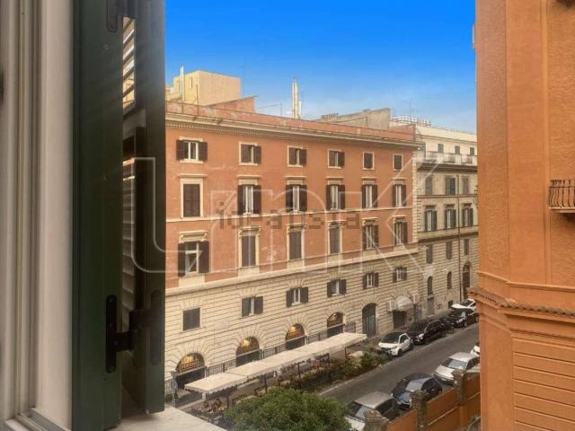 Appartamento in affitto di 106 m² in Via Alessandria