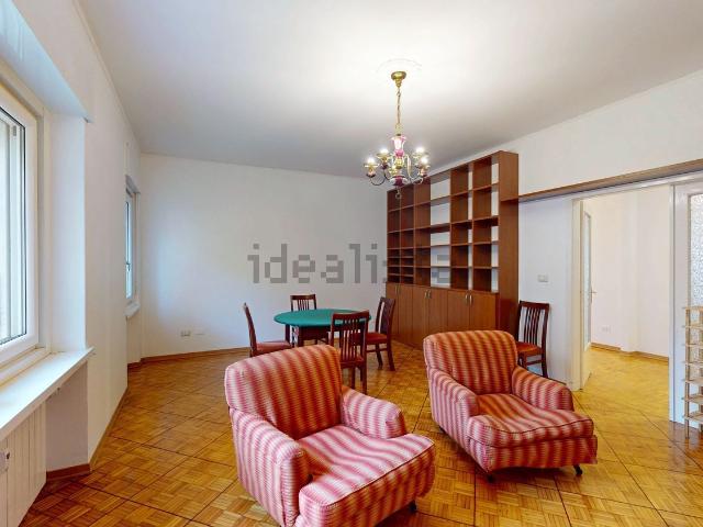 Appartamento in affitto di 106 m² in Via Bellosguardo, 67