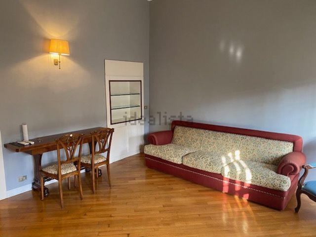 Appartamento in affitto di 106 m² in Via dell&apos Arancio