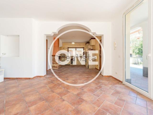 Appartamento in affitto di 106 m² in Via di Vermicino, 84