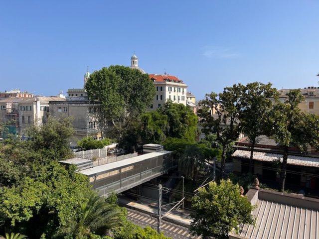 Appartamento in affitto di 106 m² in Via Martiri della Libertà