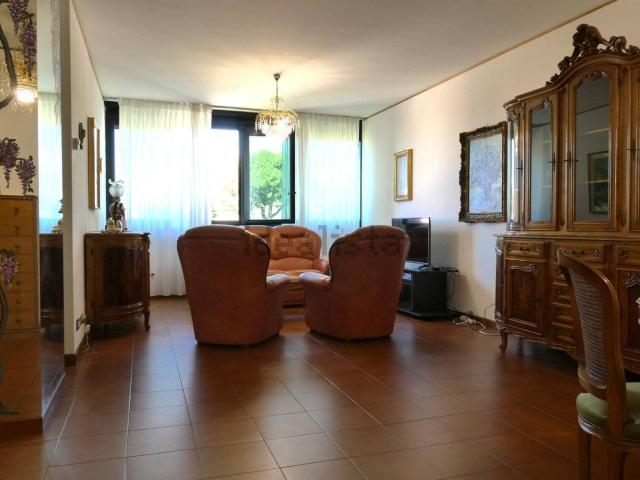 Appartamento in affitto di 106 m² in Largo Folconi, 5
