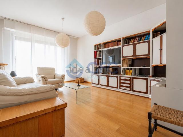 Appartamento in affitto di 107 m² in Via Fratelli Vigorelli, 2