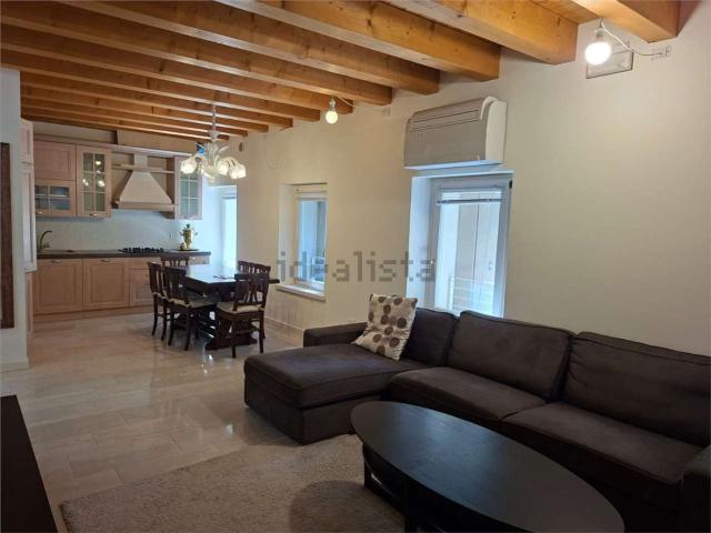 Appartamento in affitto di 108 m²