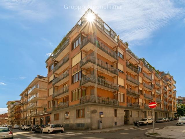 Appartamento in affitto di 108 m² in Via Amerigo Vespucci, 73