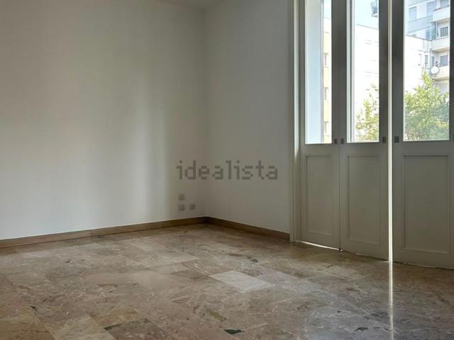 Appartamento in affitto di 108 m² in Via Arnaldo Fusinato